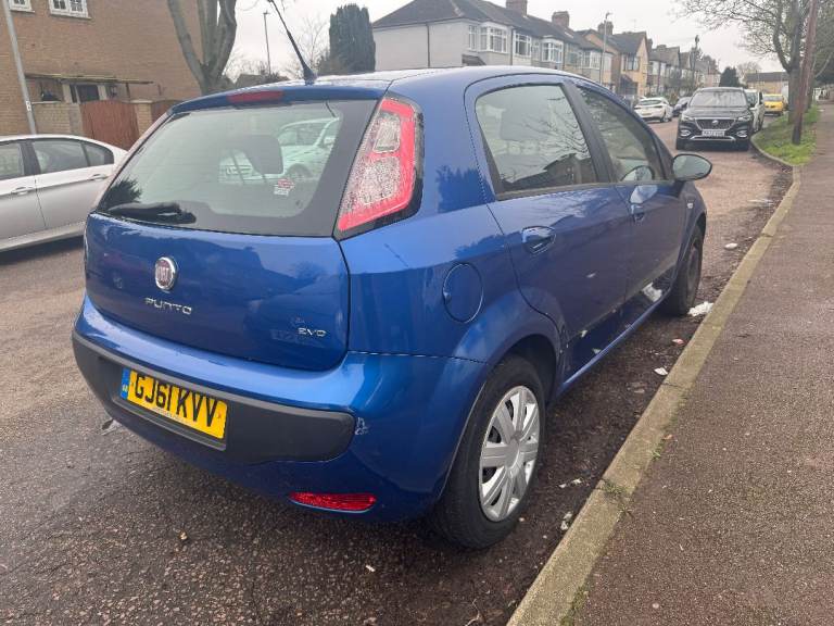 Fiat, PUNTO EVO, Hatchback, 2011, Semi-Auto, 1368 (cc), 5 doors