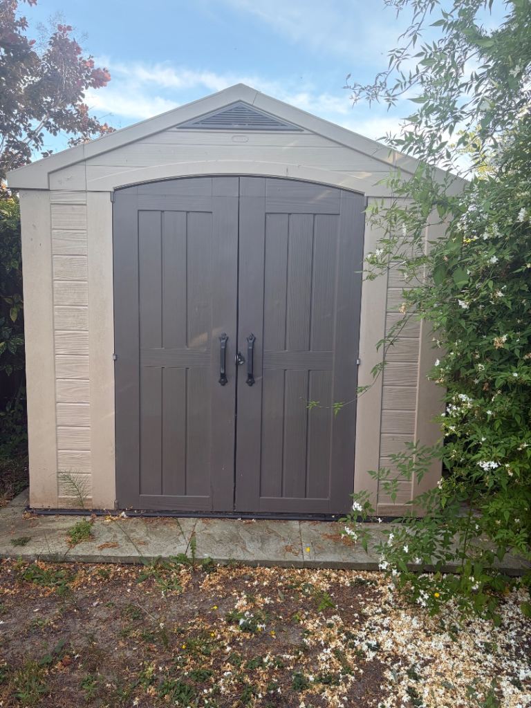 Garden shed 