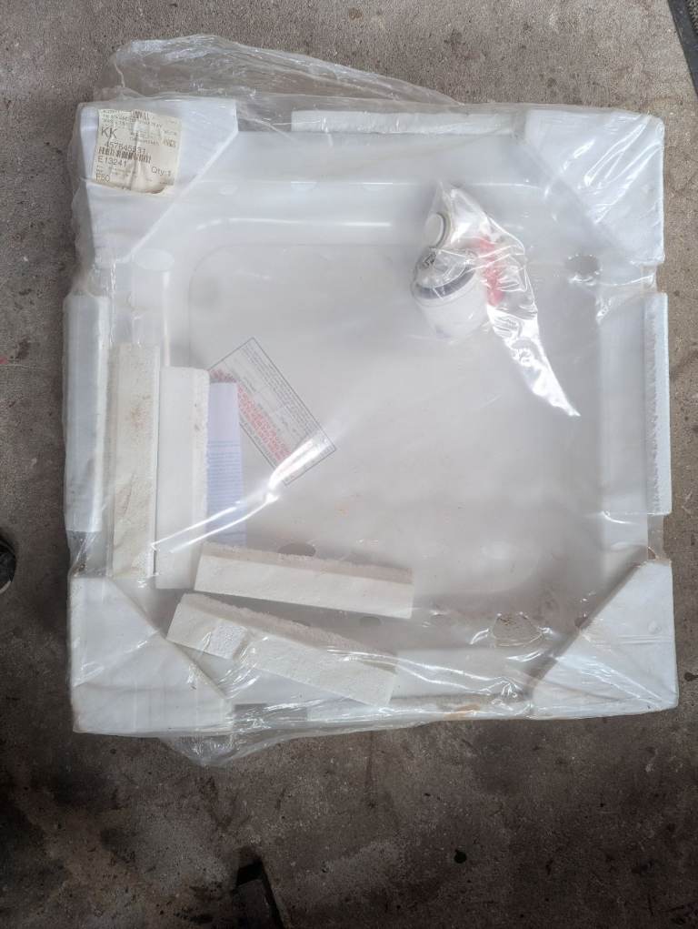 760x760mm Shower Tray