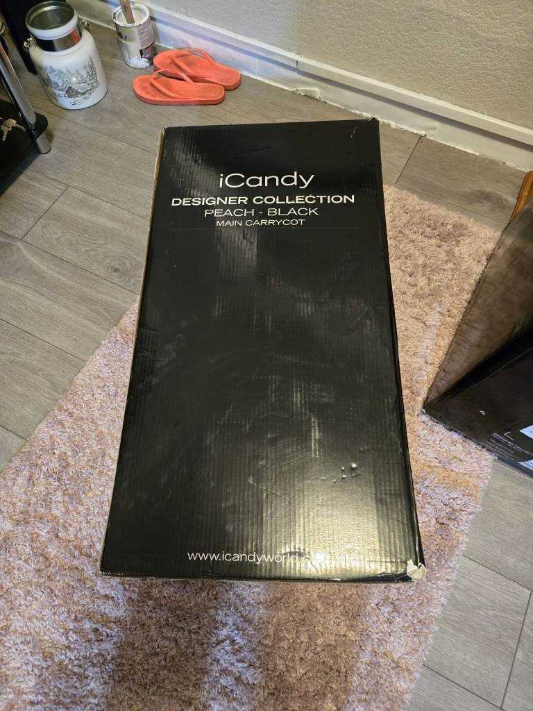 iCandy designer collection Peach-Black Carrycot & Pushchair Combo