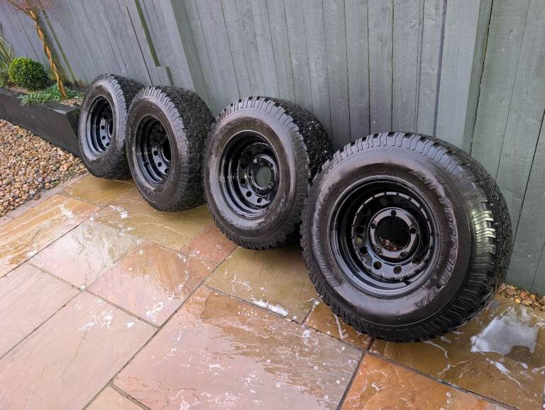 Land Rover Defender Wheels & Tyres