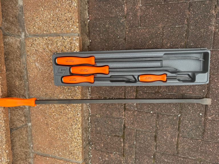 Snap On Striking Prybar Set
