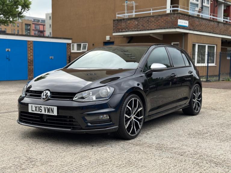 2016 Volkswagen Golf 2.0 TDI R-Line 5dr DSG HATCHBACK Diesel Automatic