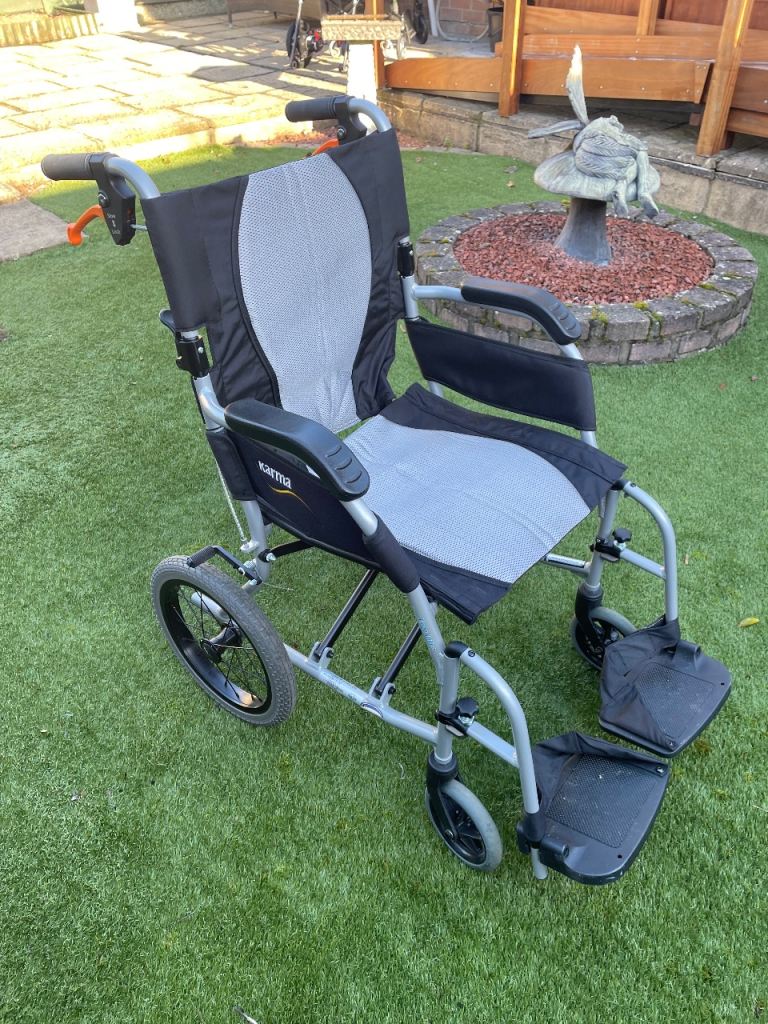 Electric wheelchair