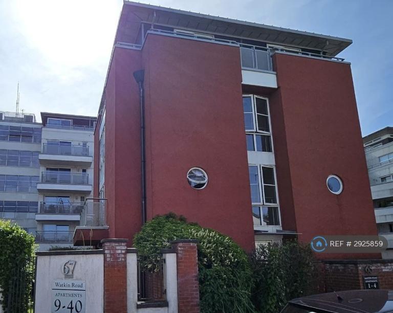 2 bedroom flat in Watkin Road, Leicester, LE2 (2 bed) (#2925859)