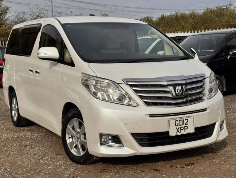 2025 Toyota Vellfire Vellfire 2.4 Petrol Automatic ULEZ FREE CarVX 8 Seats Twin Electric Doors MP...