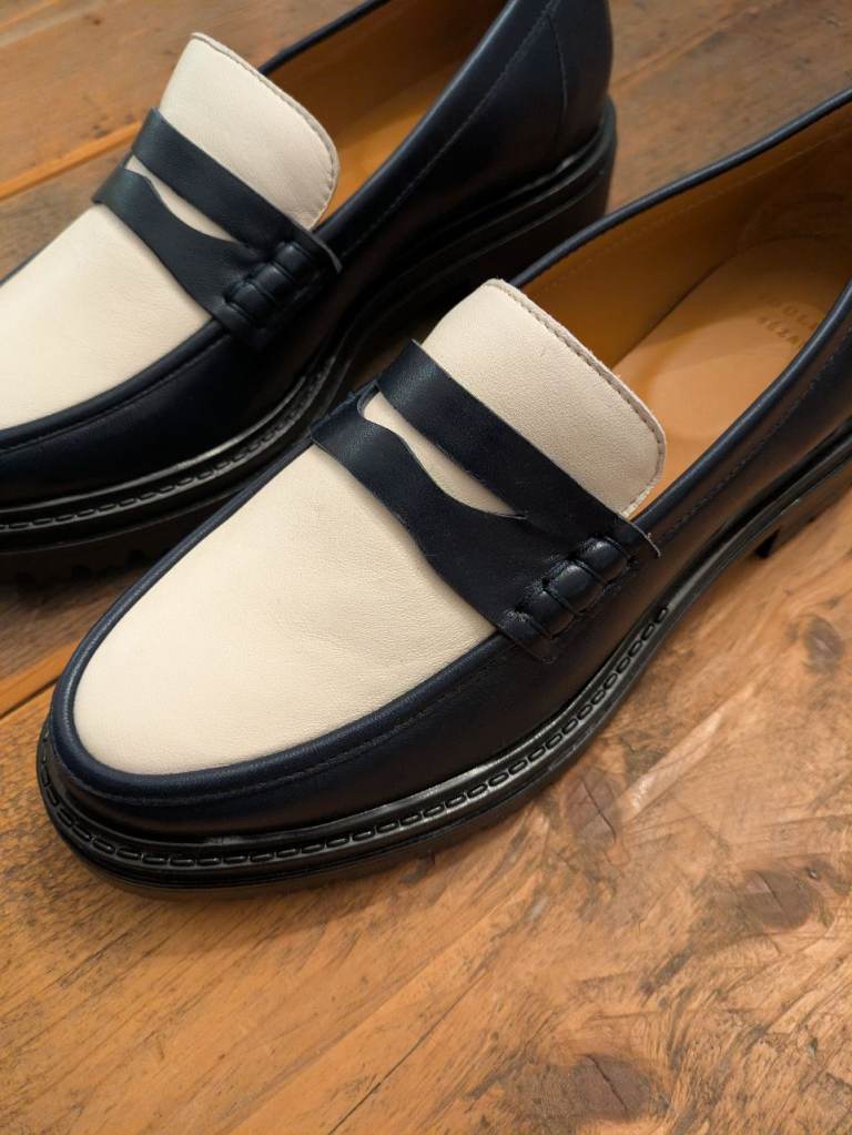 Sezane Albane mocassins, dark navy blue and white, UK5, FR 38, Brand new 