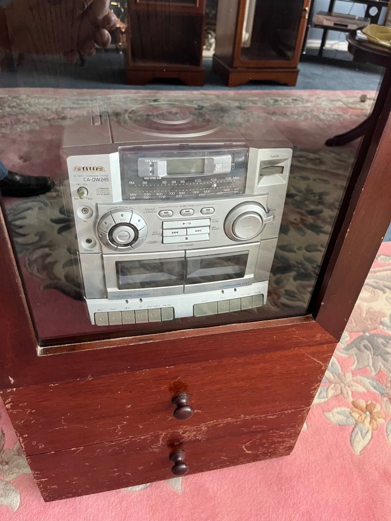 image for Deluxe Hifi Cabinet