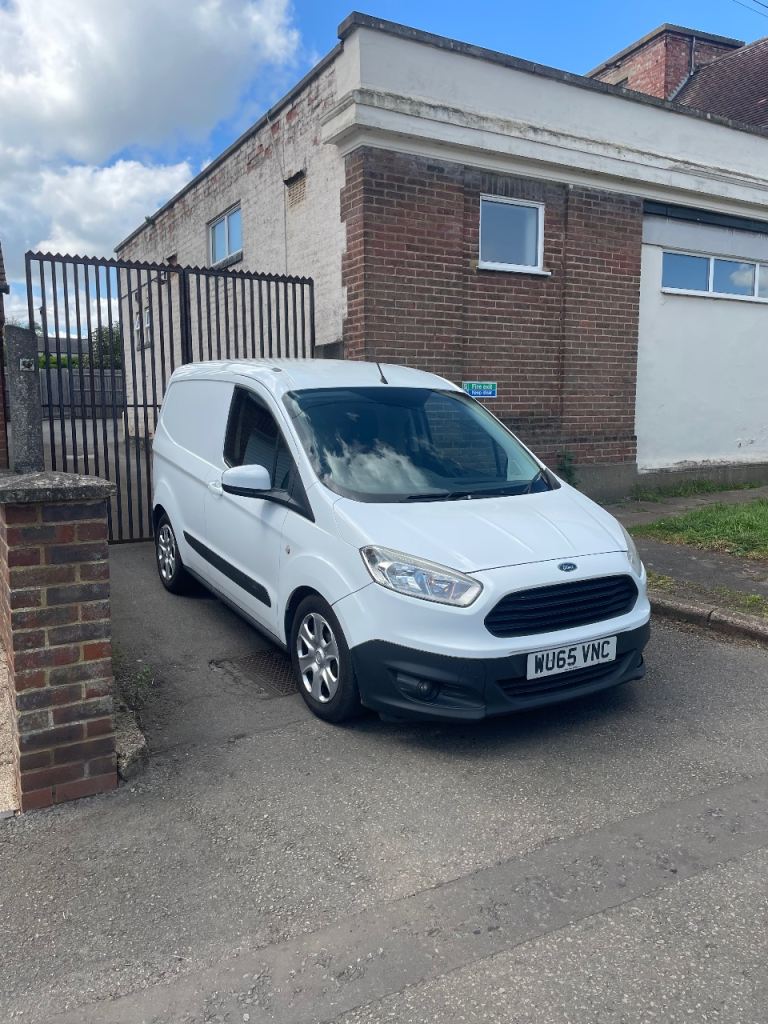 Ford, TRANSIT COURIER, Panel Van, 2015, Manual, 1498 (cc)