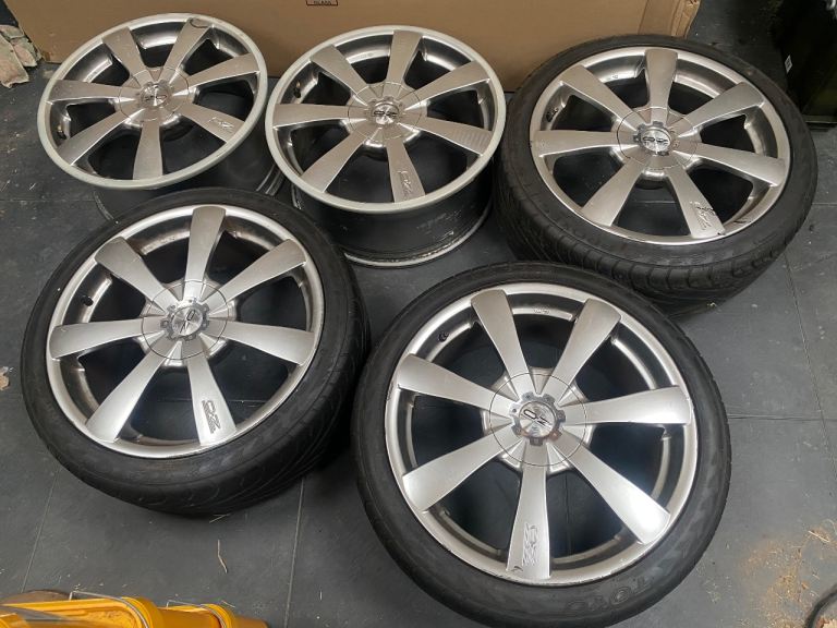 Set of 5 OZ Titan 18” Alloy wheels