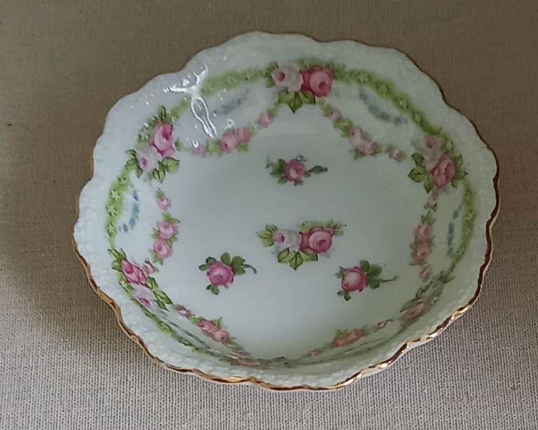 O & EG Royal Austria Roses Small Dish