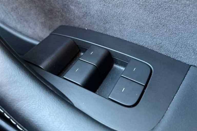 2021 Tesla Model 3 (Dual Motor) Long Range Saloon 4dr Electric Auto 4WDE (346 ps) Saloon Electric...