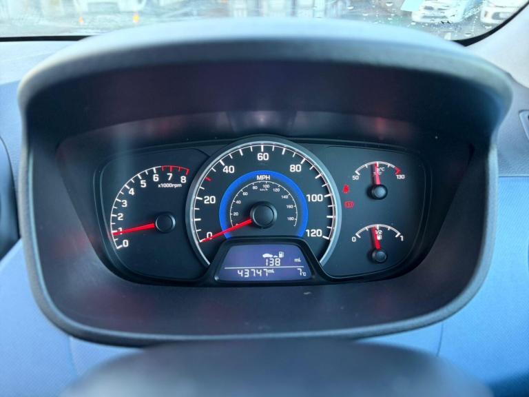 2015 Hyundai i10 1.0 SE Euro 5 5dr HATCHBACK Petrol Manual