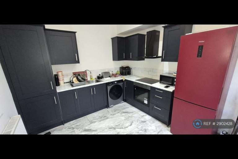 3 bedroom house in Yews Mount, Huddersfield, HD1 (3 bed) (#2902428)