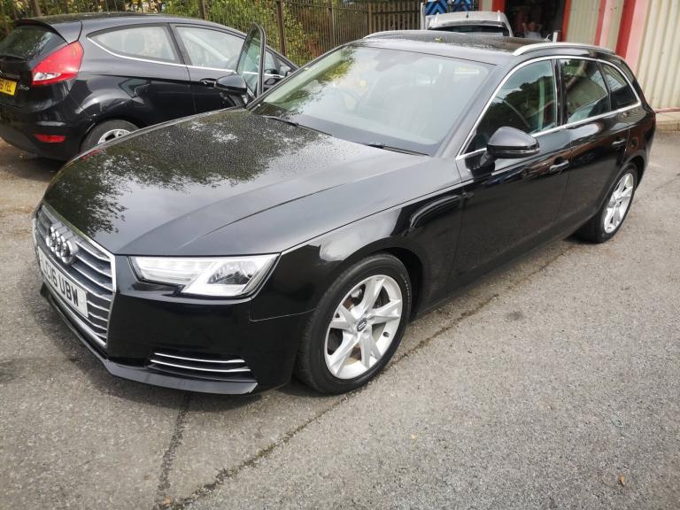 AUDI A4 AVANT 2.0 TDI ultra Sport Blue Manual Diesel 2017