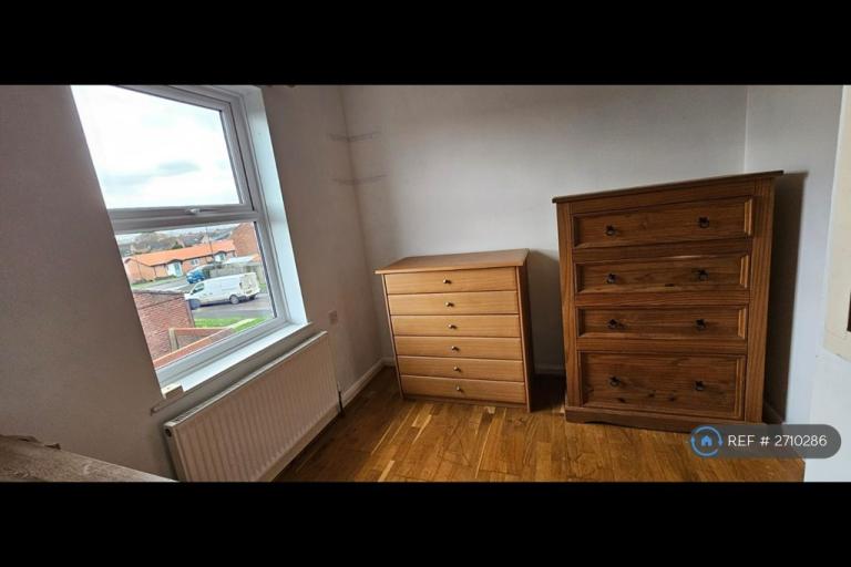 3 bedroom house in Budding Road, Eastington, Stonehouse, GL10 (3 bed) (#2710286)