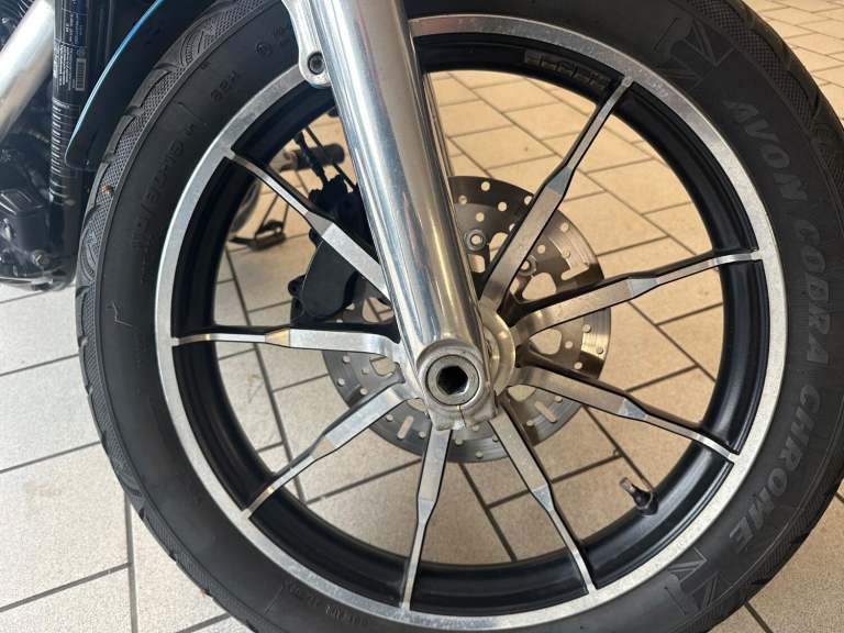 HARLEY-DAVIDSON SOFTAIL FXLR Low Rider Blue Manual Petrol 2018