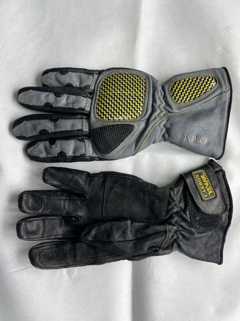 LEATHER MOTORBIKE GLOVES (medium)