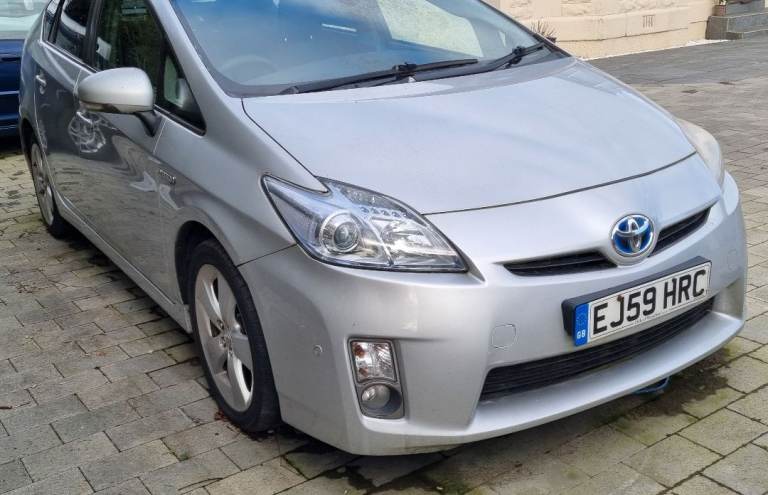 Automatic Toyota Prius Hybrid  Cruise control Navigation  £20 Tax Revorse Camera Doesn't Start