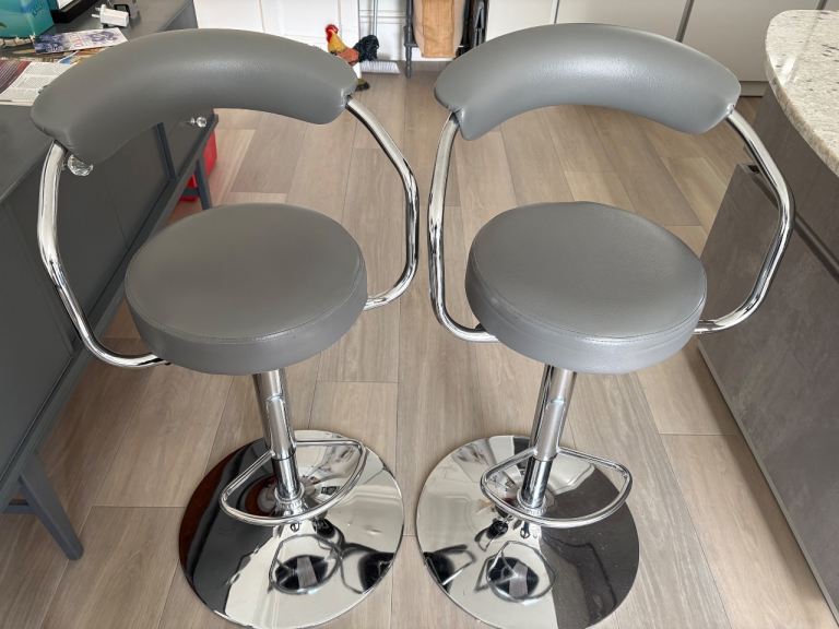 2 Gray kitchen bar stools