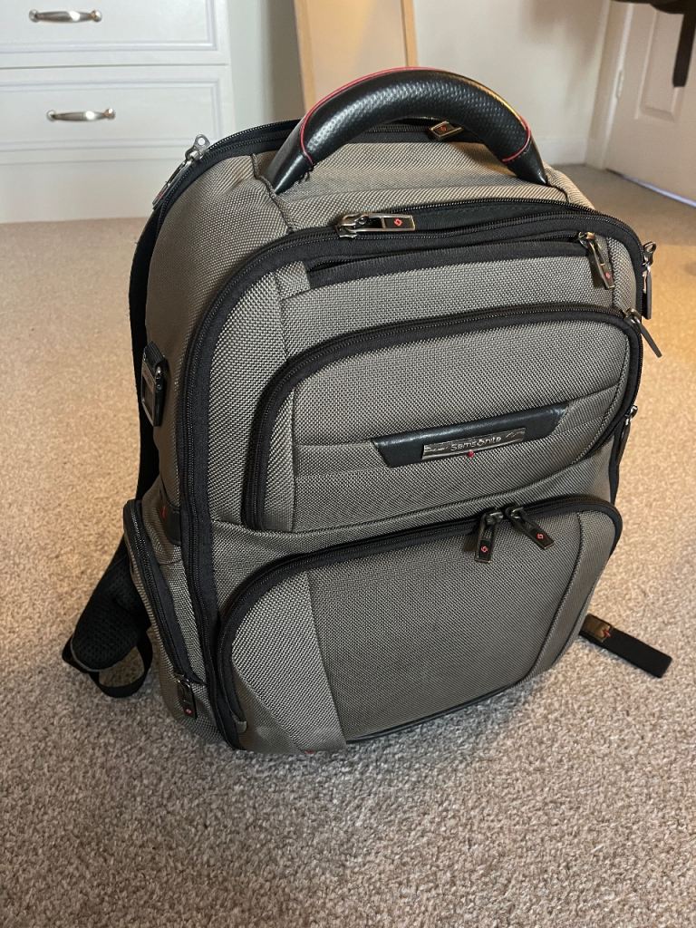 Samsonite laptop backpack - price reduced -  great condition!