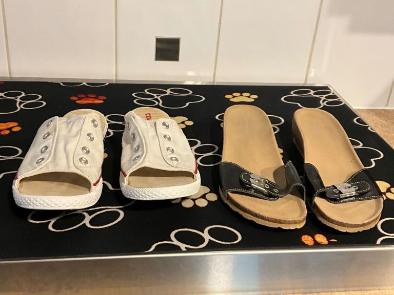 CONVERSE, unisex, ALL STAR sliders size 9 & NEXT adjustable sliders size 9.  £5 EACH