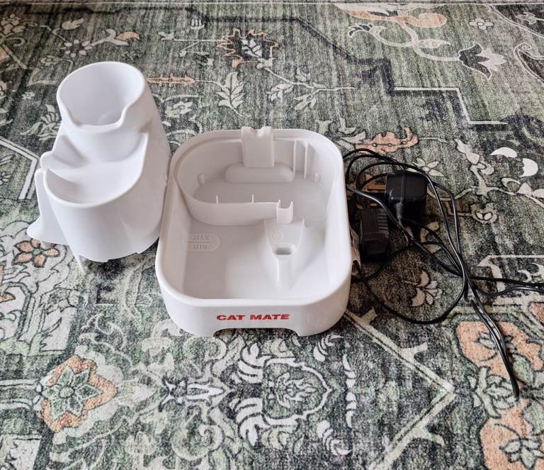 Cat Mate pet fountain