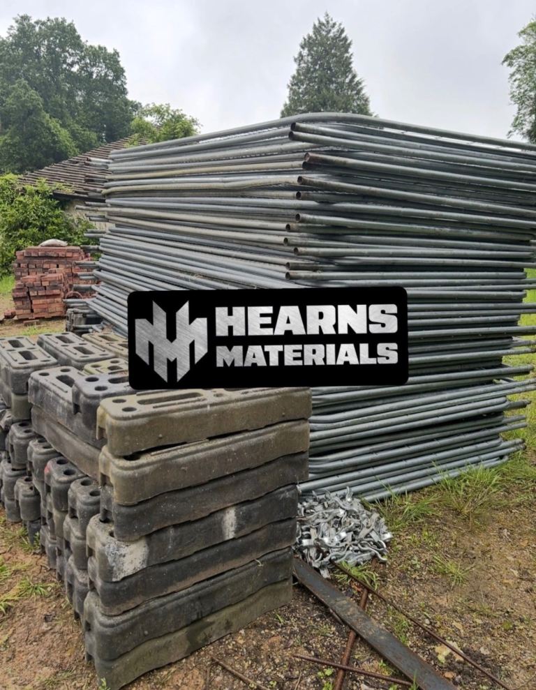 GRADE A - temporary heras fencing - security panels 