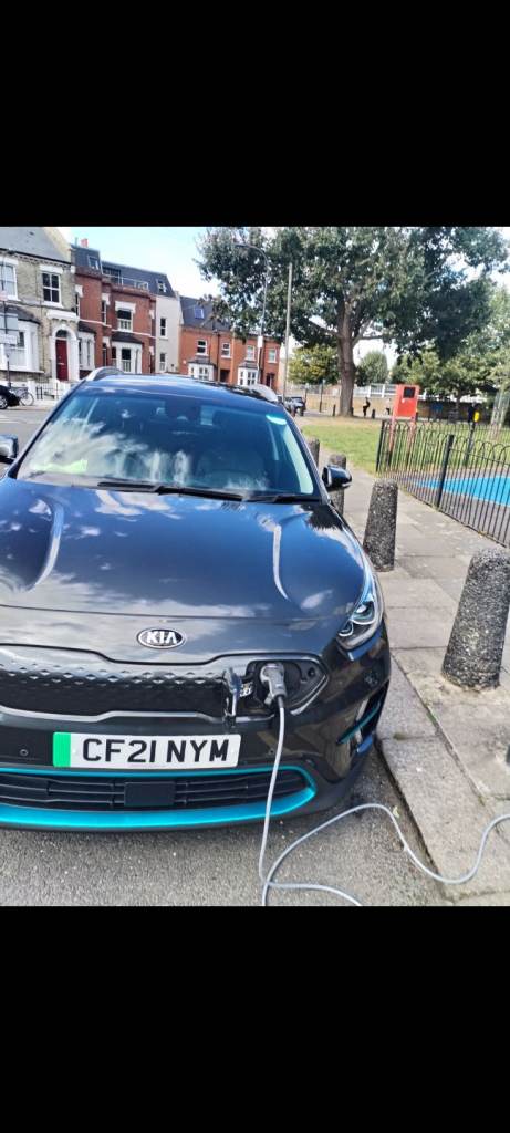 Kia niro 4+ with Tfl badge