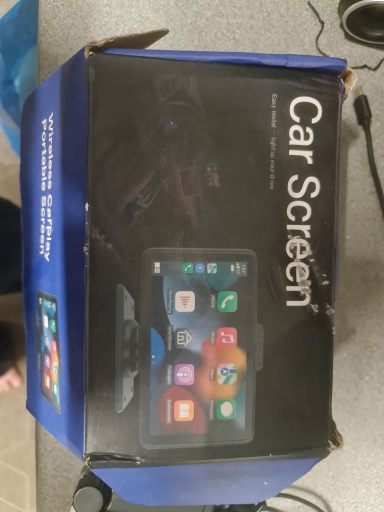 In Car Entertainment System Links To You're Smart Phone