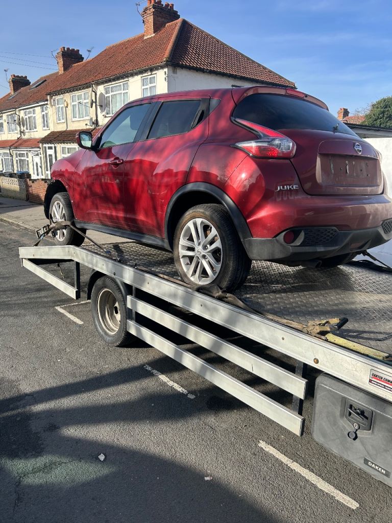 Breaking Nissan duke 64 reg 