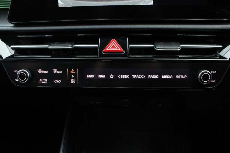 2024 Kia Niro 1.6h GDi 4 SUV 5dr Petrol Hybrid DCT Euro 6 (s/s) (139 bhp) ESTATE Petrol/Electric ...