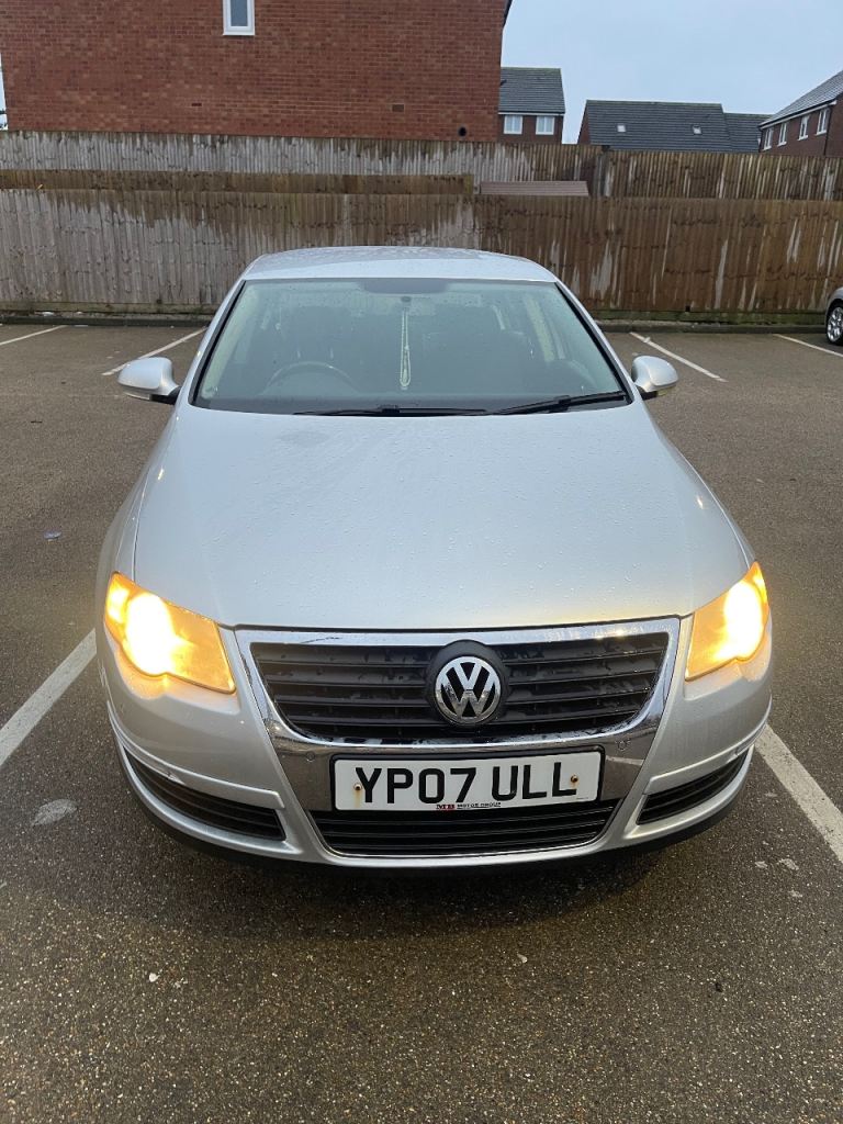 Volkswagen, PASSAT, Saloon, 2007, Manual, 1896 (cc), 4 doors