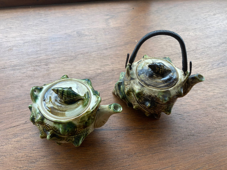 Vintage Conch Sea Shell Teapots 