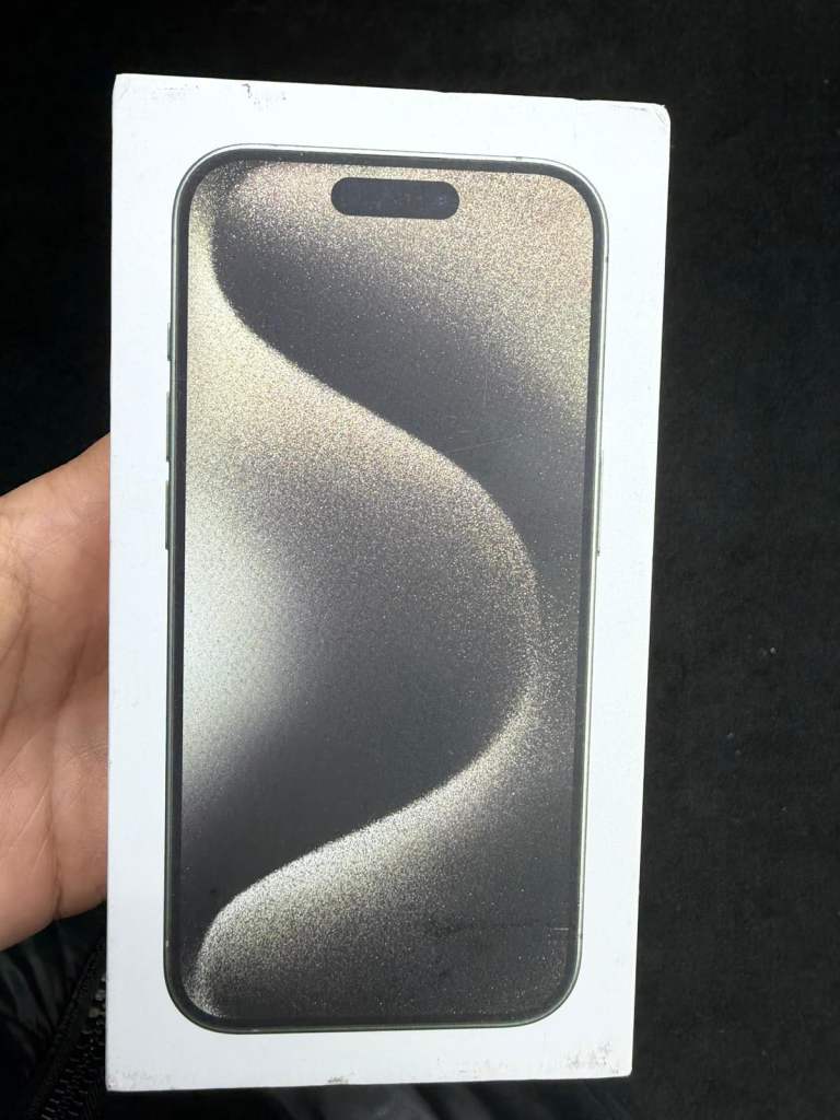 IPHONE 15 Pro UNLOCKED BRAND NEW BOX ONE YEAR APPLE WARRANTY 