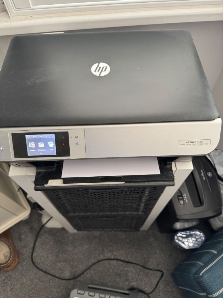 HP Envy 5530 Printer Scanner – Good Condition