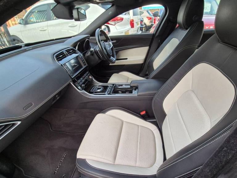 2017 Jaguar XE 2.0 Ingenium R-Sport 4dr Auto SALOON PETROL Automatic