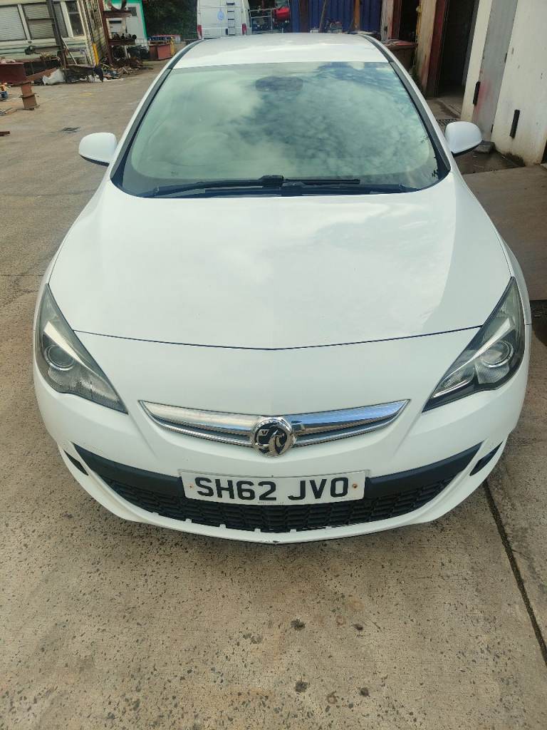 Vauxhall, ASTRA GTC, Hatchback, 2012, Other, 1956 (cc), 3 doors