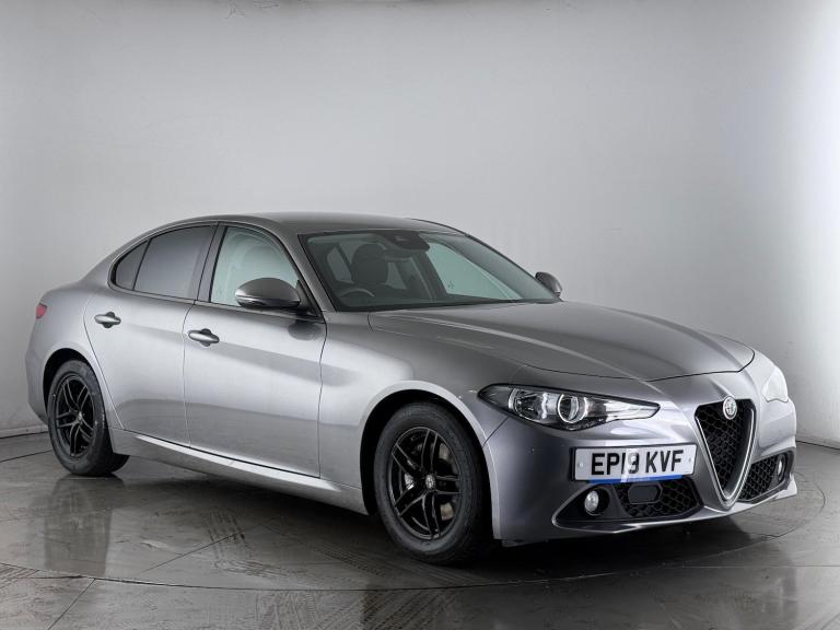 2019 Alfa Romeo Giulia 2.0T Giulia Auto Euro 6 (s/s) 4dr Saloon Petrol Automatic