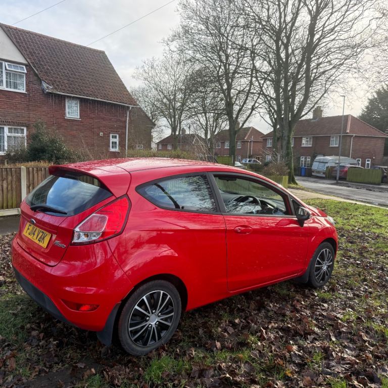 Ford, FIESTA, Hatchback, 2014, Manual, 1241 (cc), 3 doors
