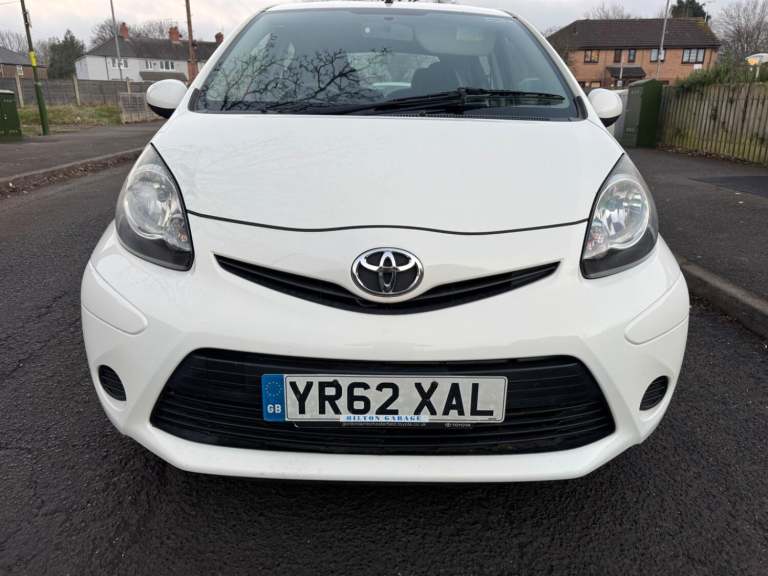 TOYOTA AYGO 1.0 VVT-i Ice 2012