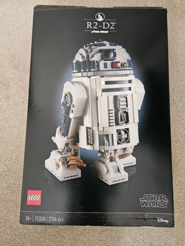 NEW LEGO Star Wars R2-D2 Building Set 75308 - 2314 Pieces