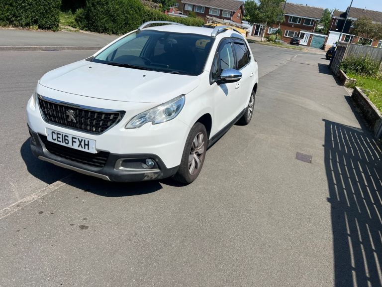 2016 PEUGEOT 2008 PURETECH AUTOMATIC WITH ONLY 49 EXCELLENT CONDITION