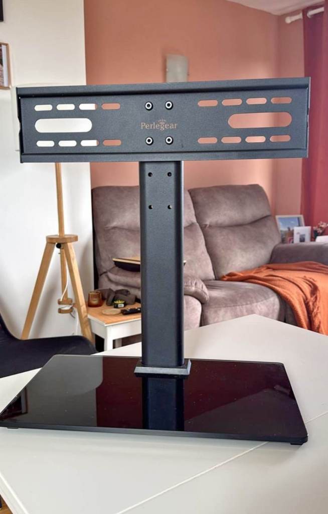 Perlegear Universal Tabletop TV Stand with Glass Base – Excellent Condition