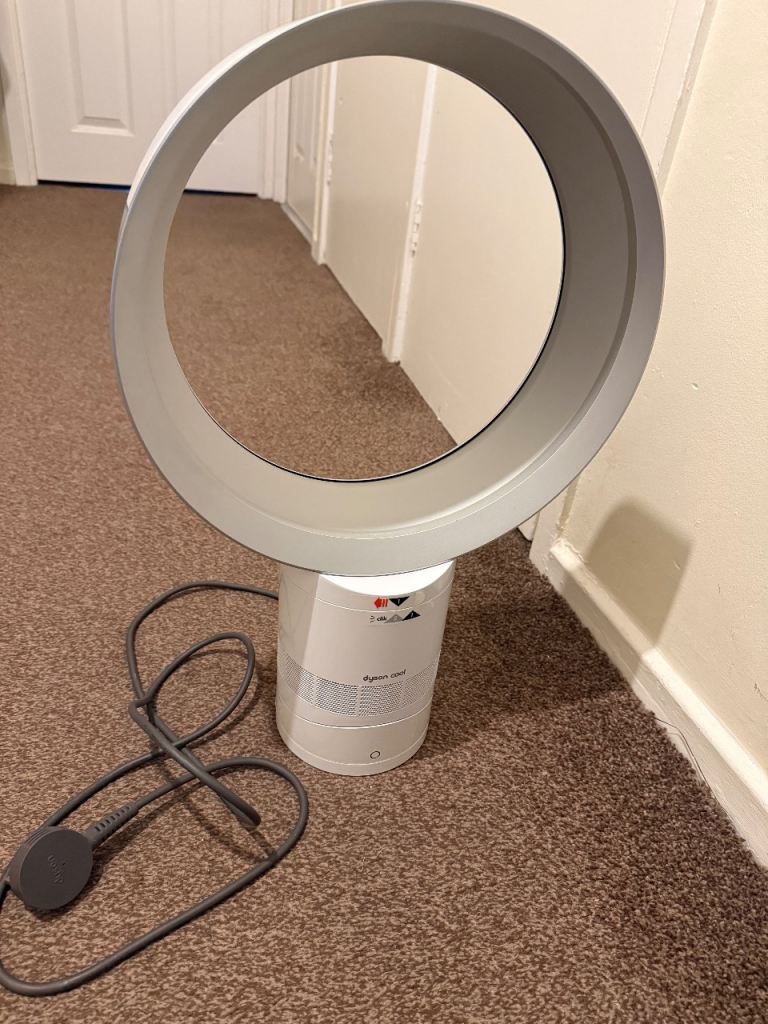 Dyson AM06 Desk Fan – Very Good Condition
