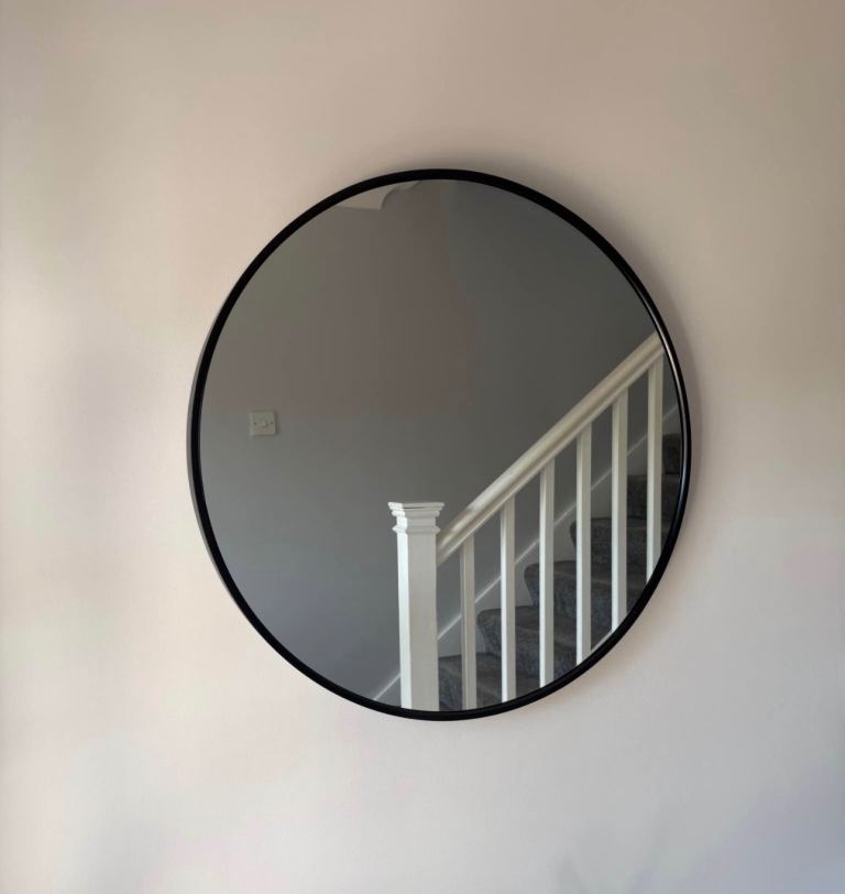 Black circle mirror 60cm