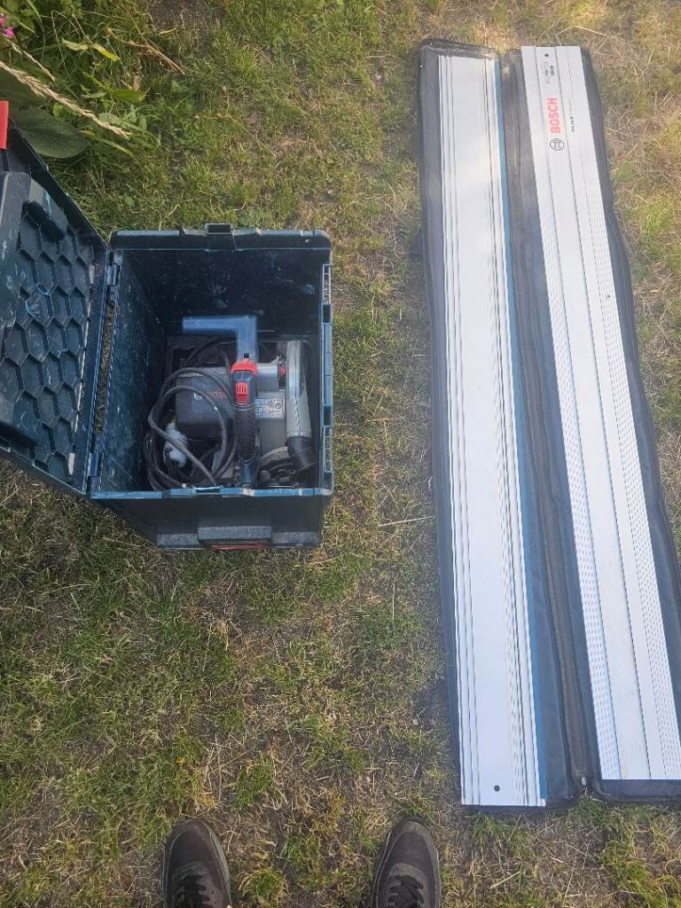 Bosch plunge saw 110 volt and tracks and clamps
