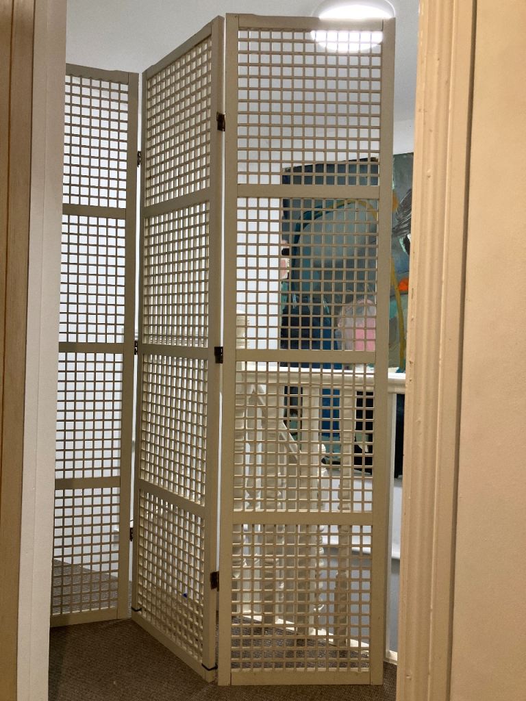 White Wooden Room Divider Screen – Good Condition
