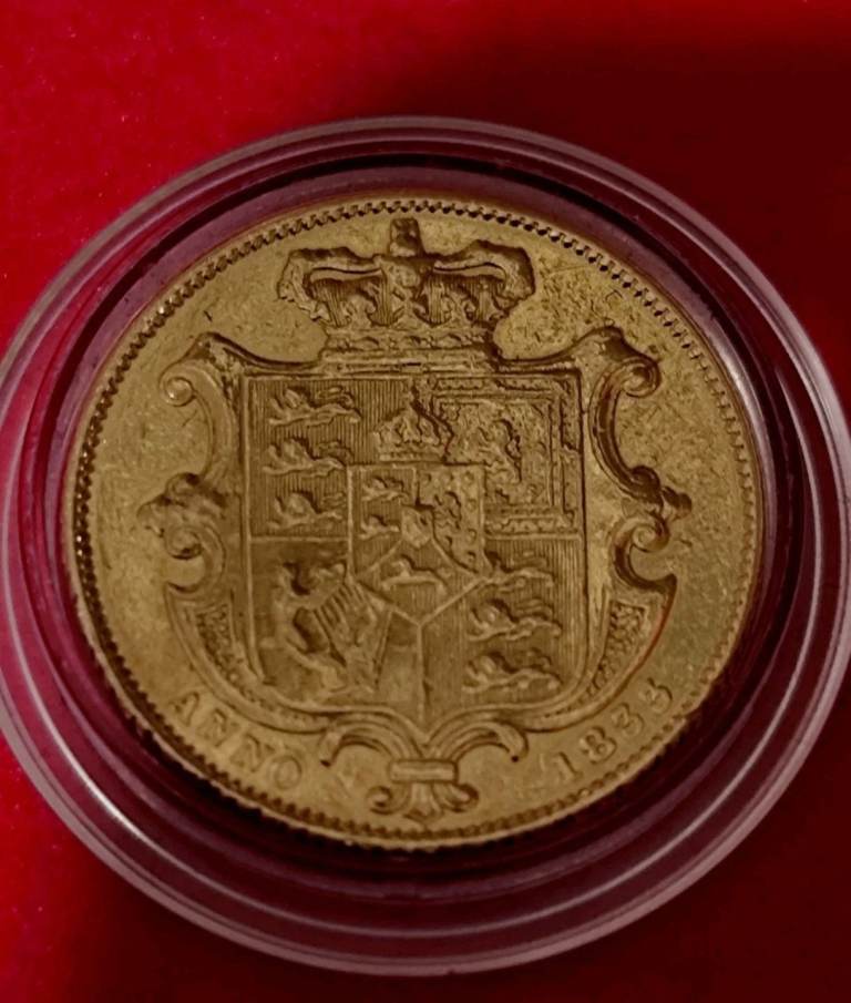 Extremely rare  - 1833 Gold Sovereign Coin William IV - (AU) ABOUT UNCIRCULATED (UNC)