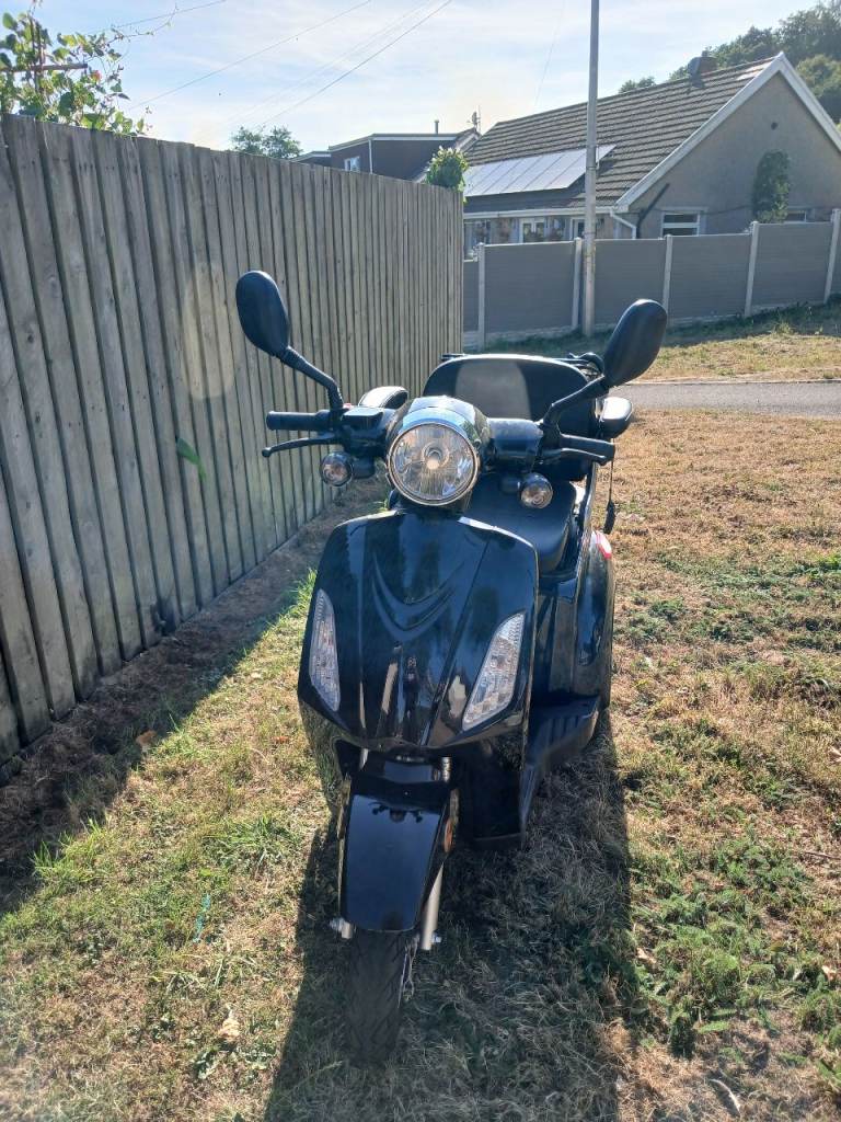 Mobility scooter 